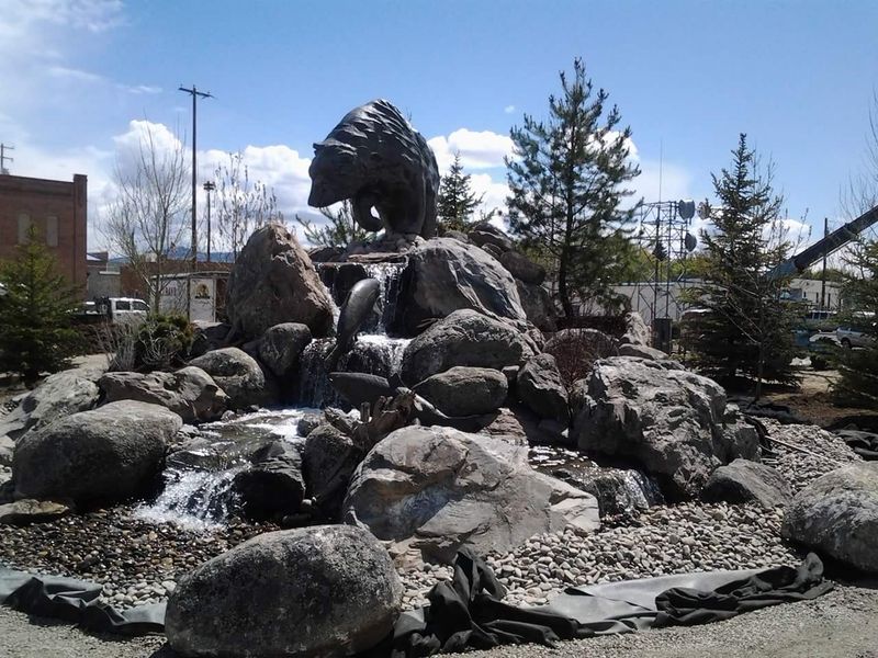 Community Charm & Local Shops