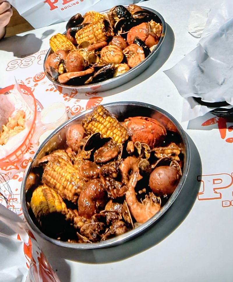 Pier 88 Boiling Seafood & Bar - Mesa