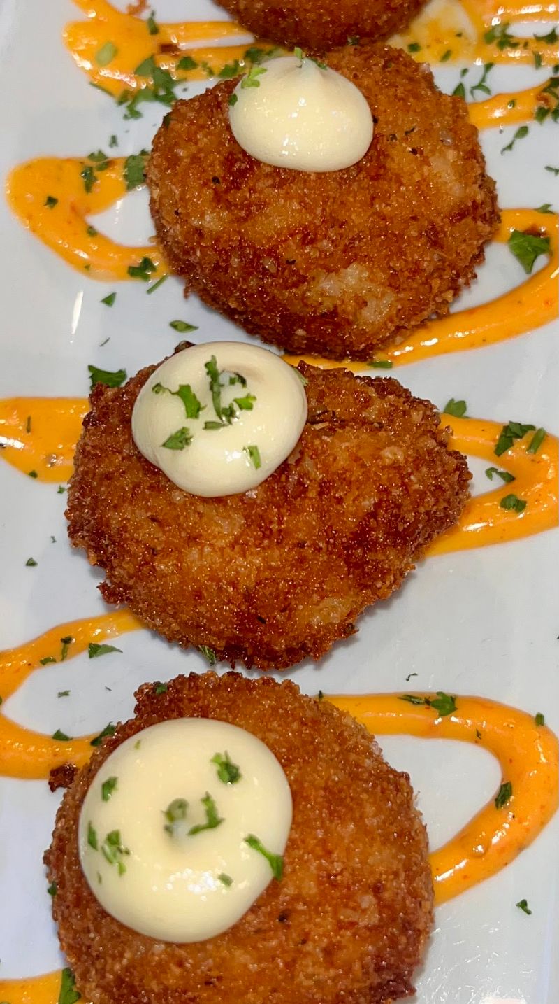 Crispy Calamari with Zesty Aioli