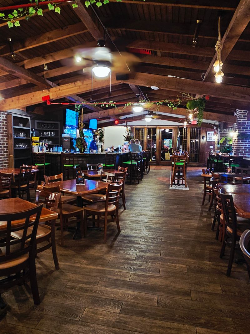 Weekend Vibes and Practical Info