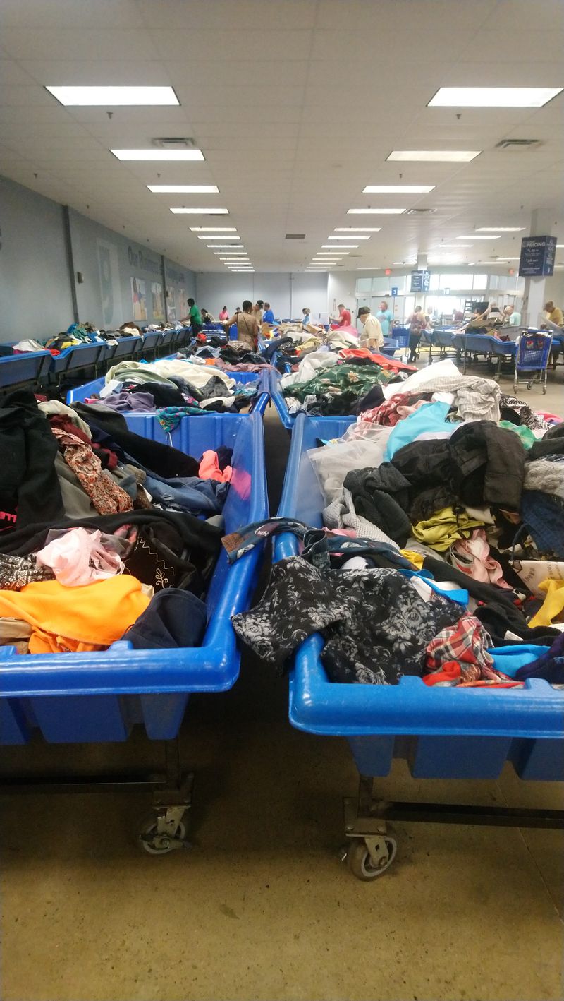 Managing Crowds And Cart Etiquette