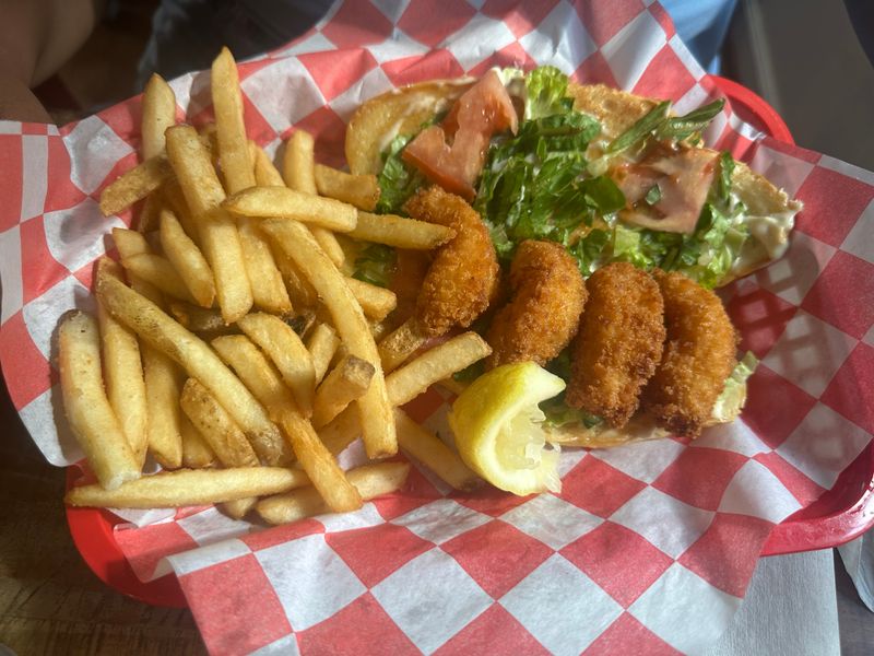 Shrimp Po Boy With Crunch And Snap