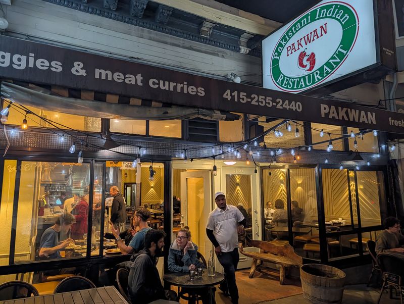 Pakwan Restaurant (North Indian & Pakistani staples)