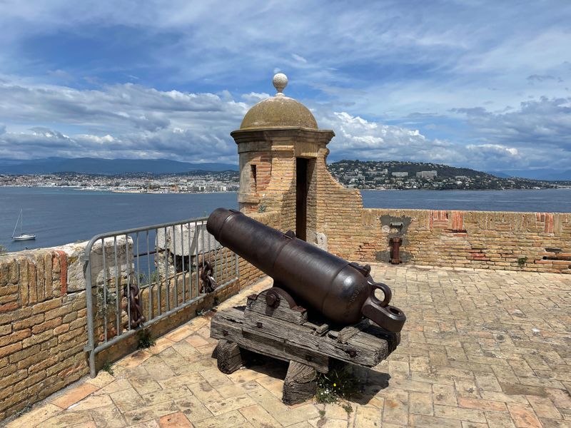 Ile Sainte-Marguerite - Riviera History and Views