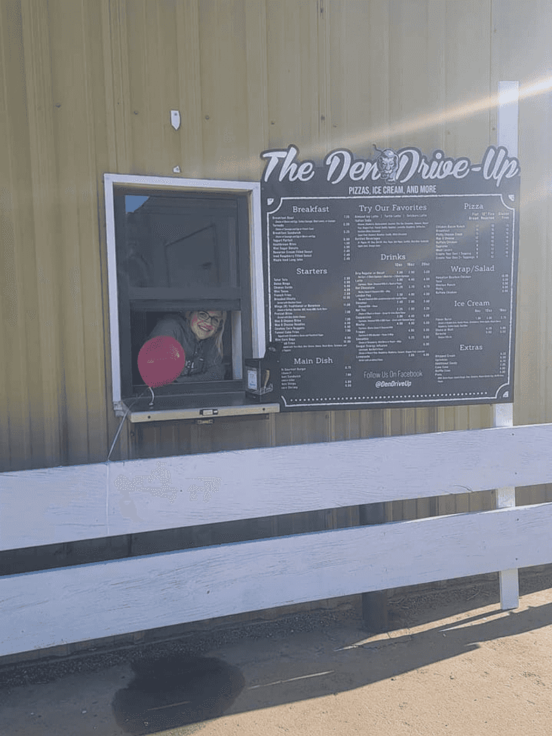 The Den Drive Up - Salem