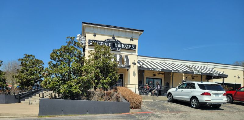 Corner Bakery Cafe: Tomato Basil & Chicken Orzo From a Revived Brand