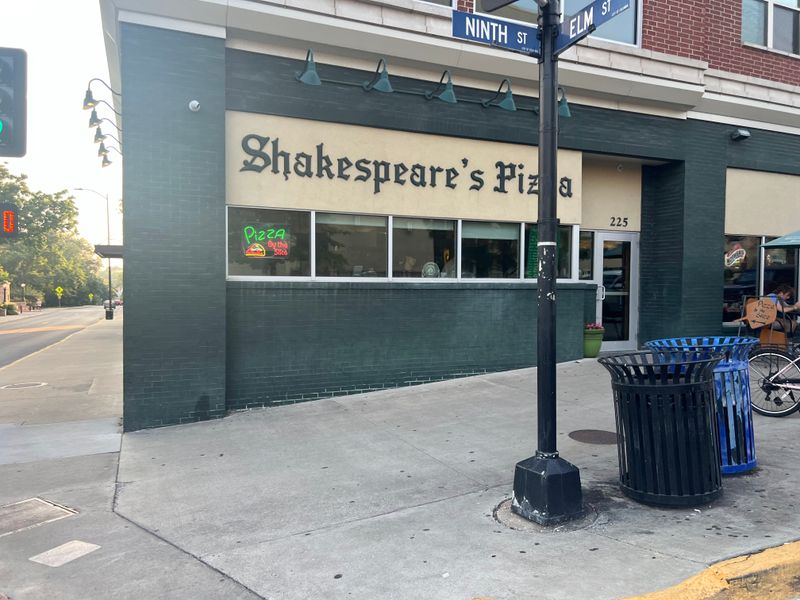 Shakespeare's Pizza – Columbia