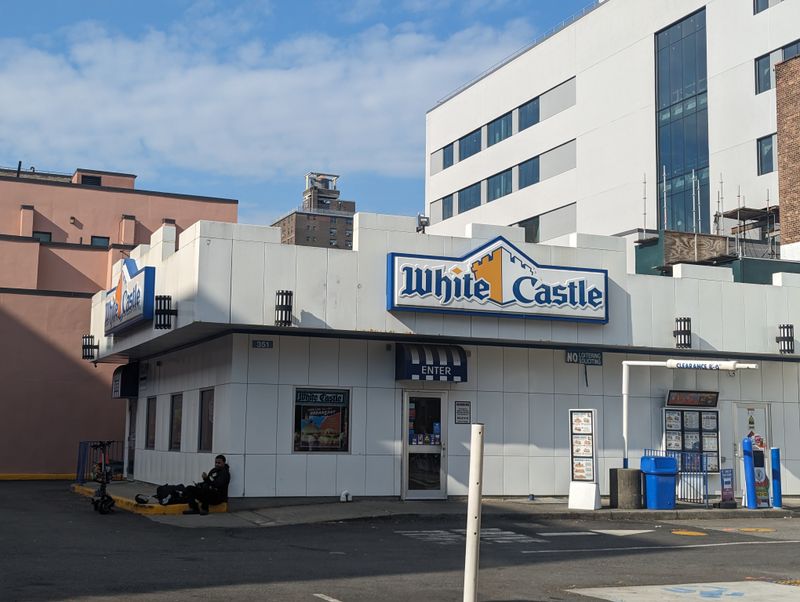 White Castle – classic sliders, small checks