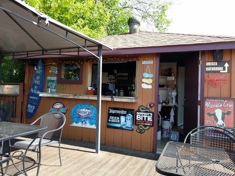 Log Cabin Bar & Grill - Freeland, MI