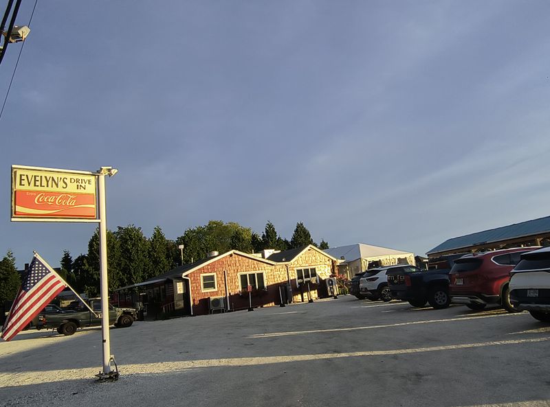Evelyn’s Drive-In — Tiverton, Rhode Island