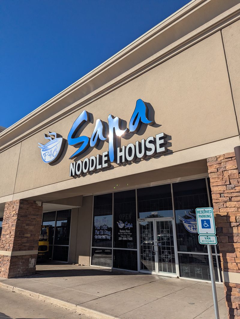 Pho Sapa Noodle House (Chinatown)