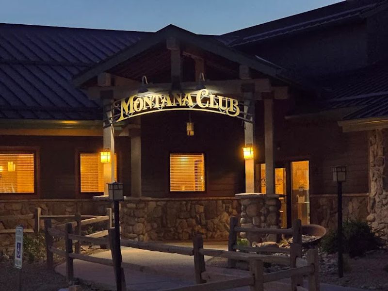 Lunch Break: Quick Chowder Stop