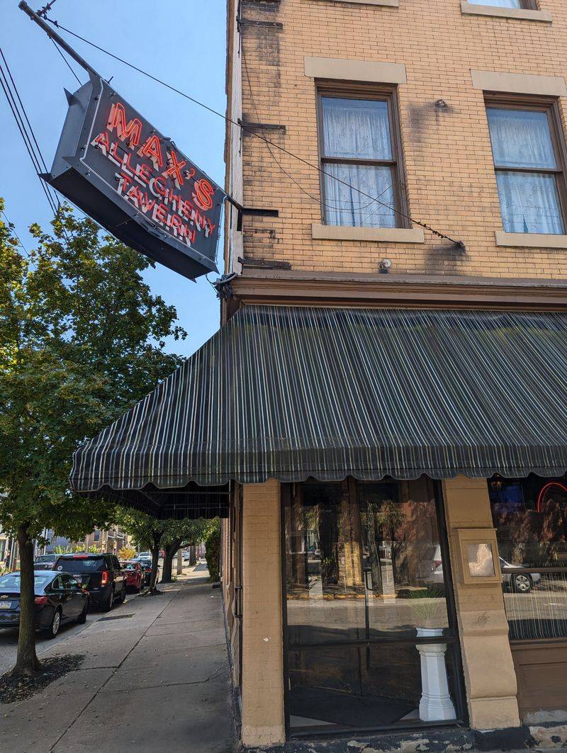Bavarian Pretzel with Beer Cheese