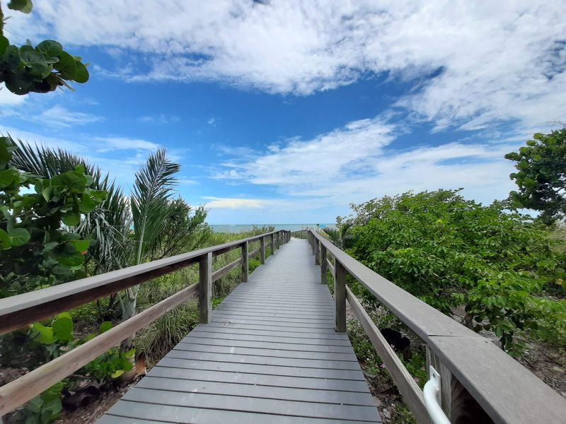 No Traffic Lights for a Relaxed Pace of Life