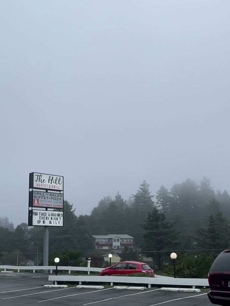 The Hill Buffet & Grill – Newport