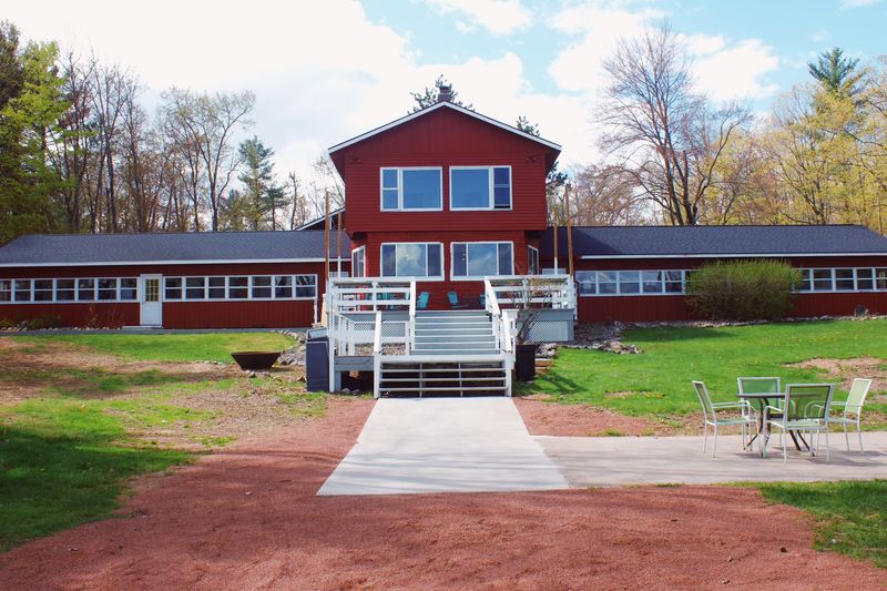 Braywood – Eagle River