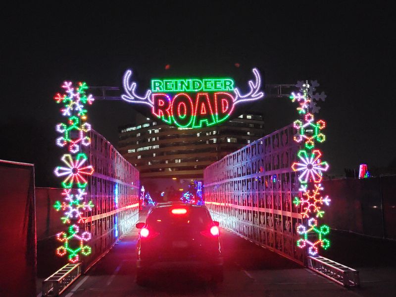 Tempe – Fantasy of Lights Boat Parade