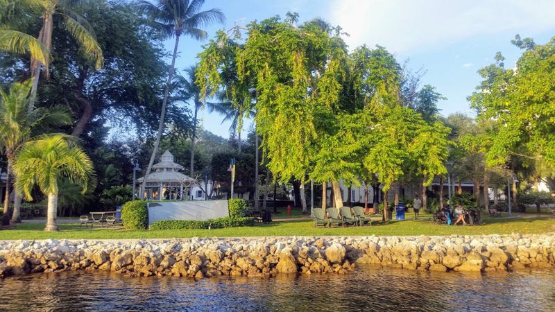 Hugh Taylor Birch State Park