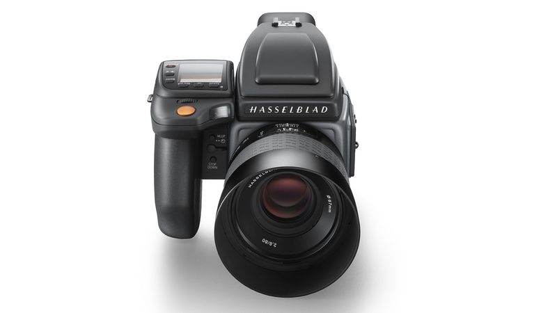 Hasselblad H6D-100c – The 100 MP Studio Monster