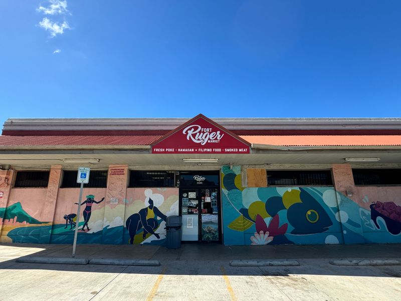 Fort Ruger Market - Kaimukī