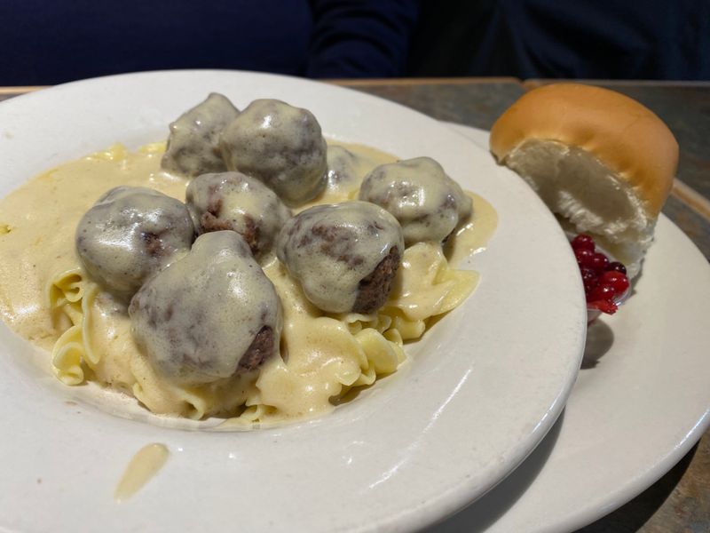 Swedish Meatballs With Gravy