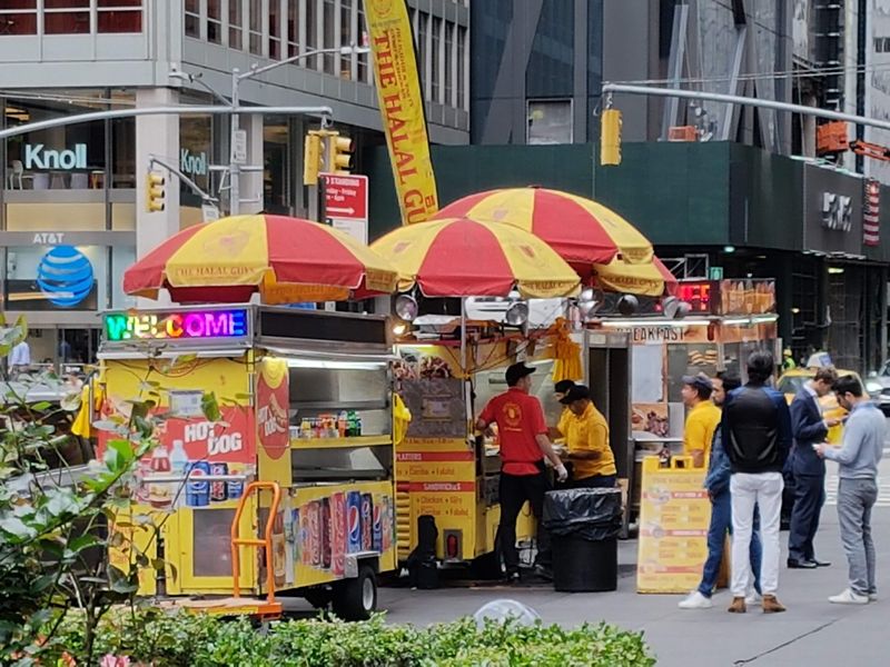 The Halal Guys – NYC-born, filling platters