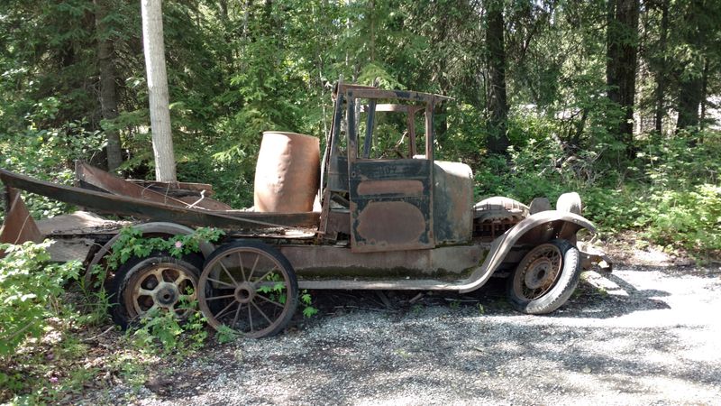 Seasonal rhythms shape the experience