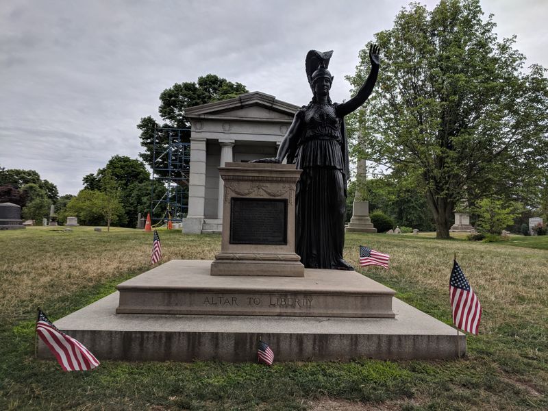 New York City, USA: A Cemetery Hill Where Minerva Salutes Lady Liberty (Battle Hill, Green-Wood)