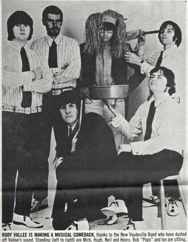 Winchester Cathedral - The New Vaudeville Band (1966)