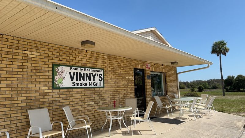 Vinny’s Smoke N Grille - Lake Wales, FL