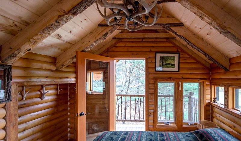 Sleep in a Luxury Treehouse at Moose Meadow Lodge (Waterbury, Vermont)