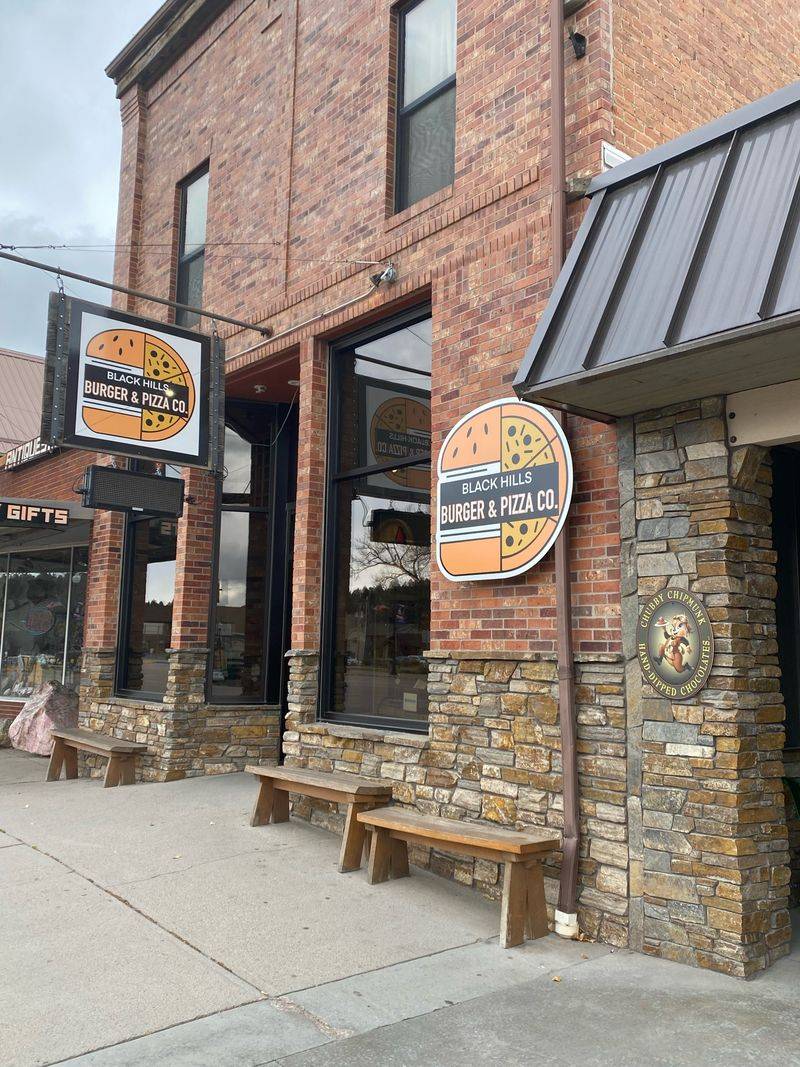 Black Hills Burger & Pizza Co. - Custer 
