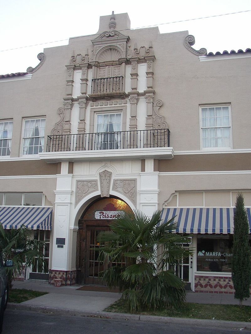 Hotel Paisano