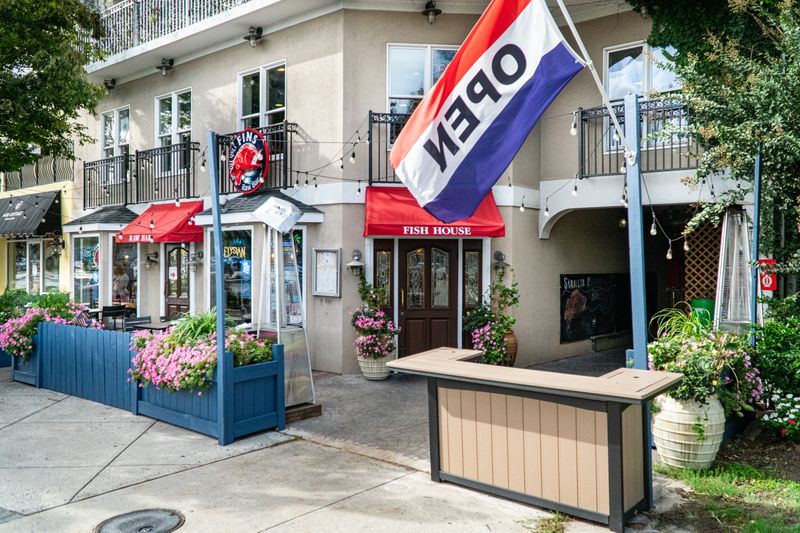 Fins Fish House & Raw Bar (Rehoboth Beach)