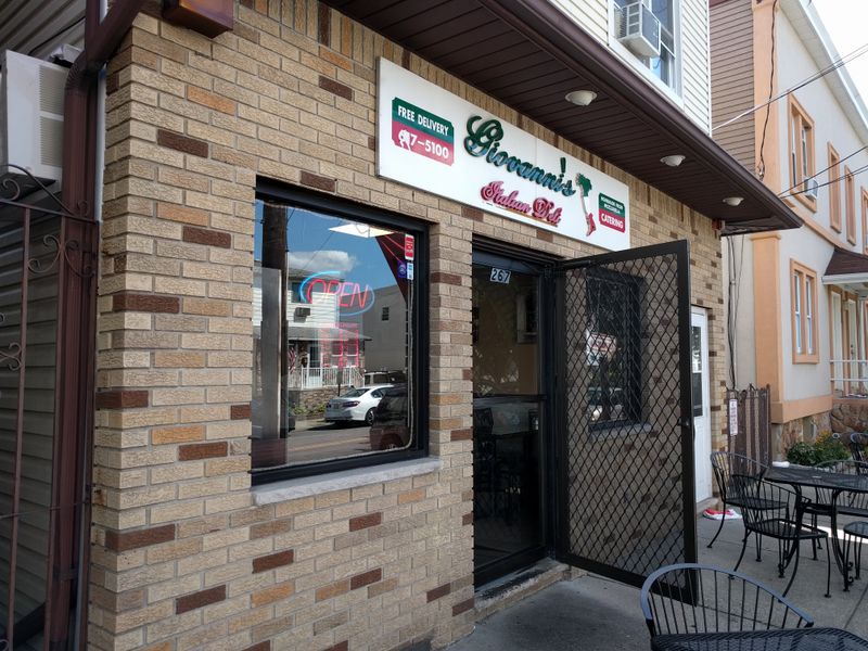 Giovannis Italian Deli – Secaucus, NJ