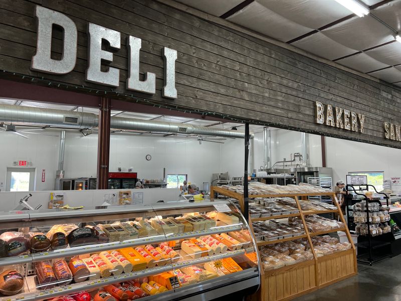 Shirk's Country Market - Centertown