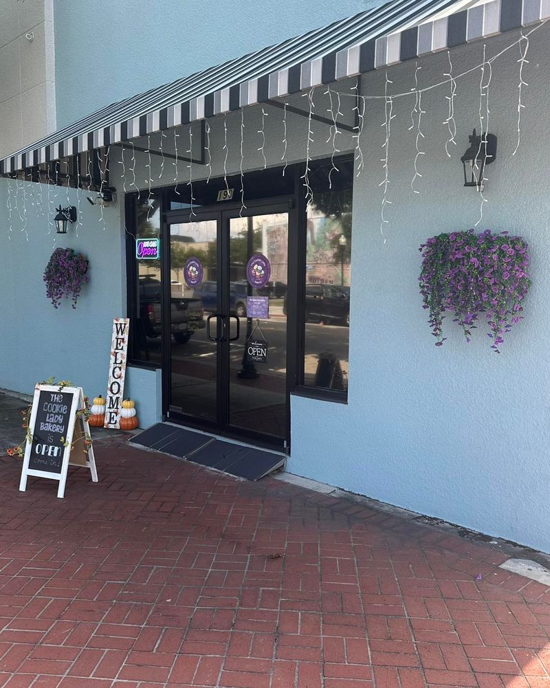 The Cookie Lady Bakery – Bartow