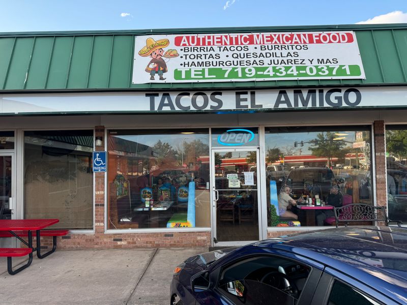 Tacos El Amigo (E. Boulder St)