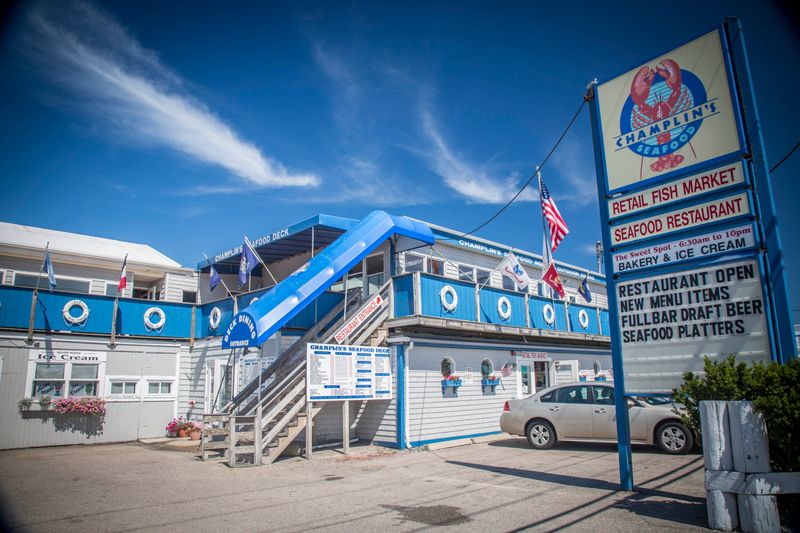 Champlin's Seafood Deck (Narragansett / Galilee)