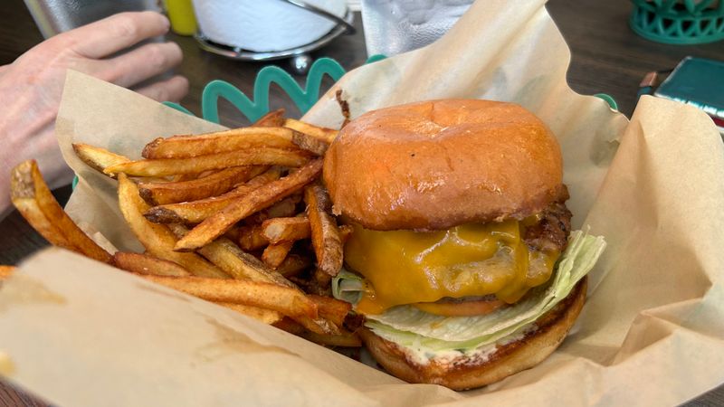 Signature Dive Burger Experience