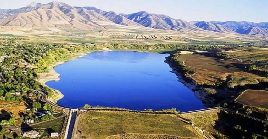 Nestled Between Utah’s Mountains Is a Charming Small City Built Around a Scenic Lake