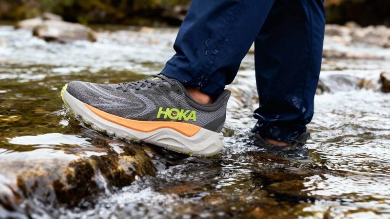 HOKA Arahi 8 GTX Trail