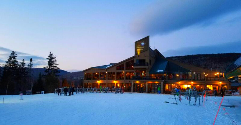 New Hampshire’s Hidden Alpine Resort Locals Say Rivals Vermont’s Fancy Ski Towns