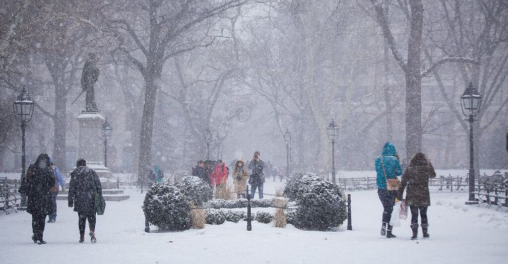 New Year’s Weather Outlook: Storms Could Disrupt Travel as 2026 Begins