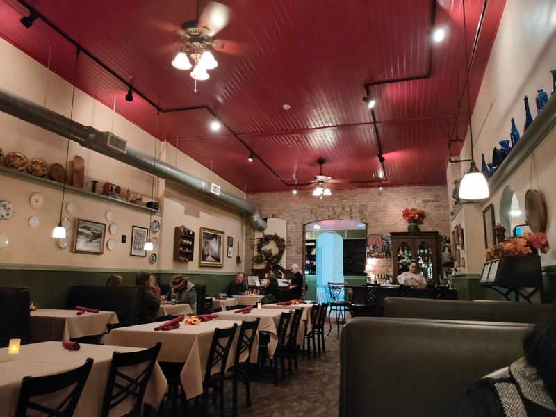 Red Raven Restaurant