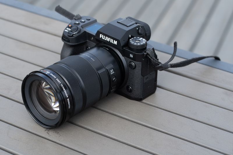 Fujifilm X-H2S