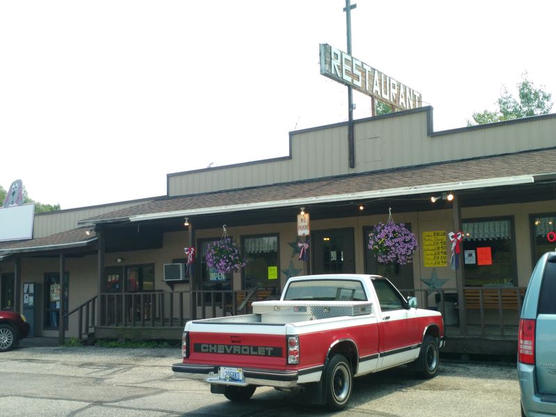 H & D Chuckwagon - Reed City, MI