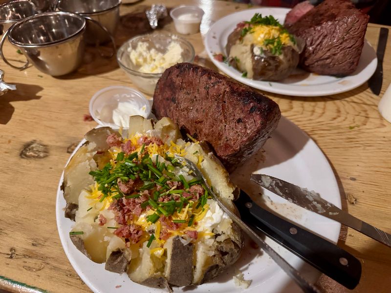 Hearty Portions Without the Frills