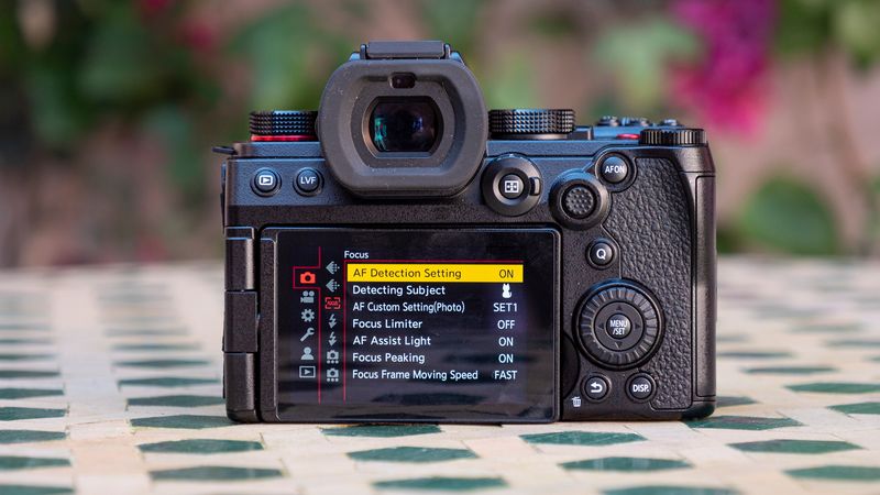 Panasonic Lumix G9 II