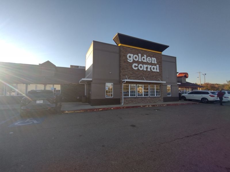 Golden Corral Buffet & Grill — Flowood, MS
